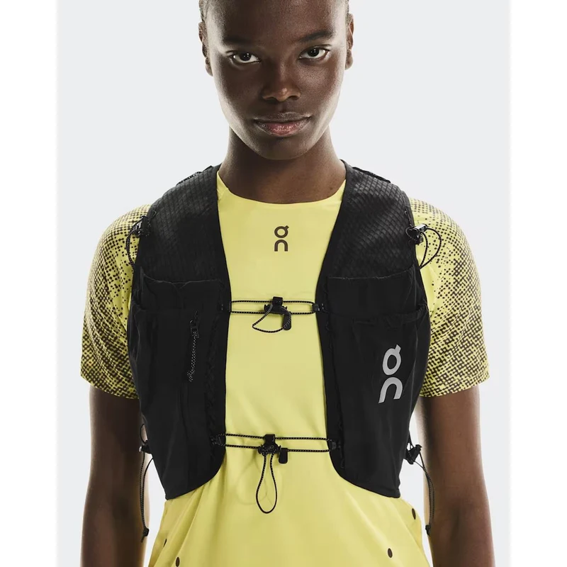 ON Trail Running Weste Ultra Vest Pro Black
