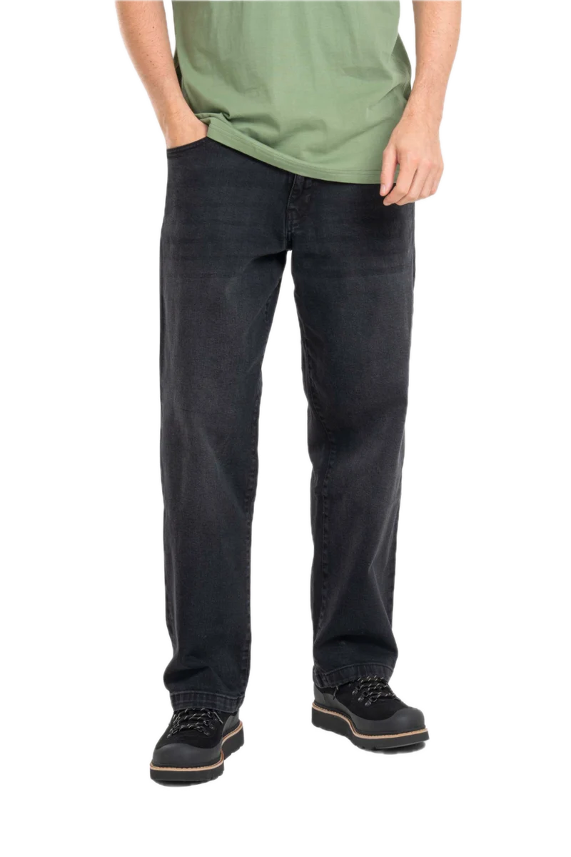 Reell Solid Black Wash 2
